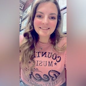 Meet your Posher, Raelynn